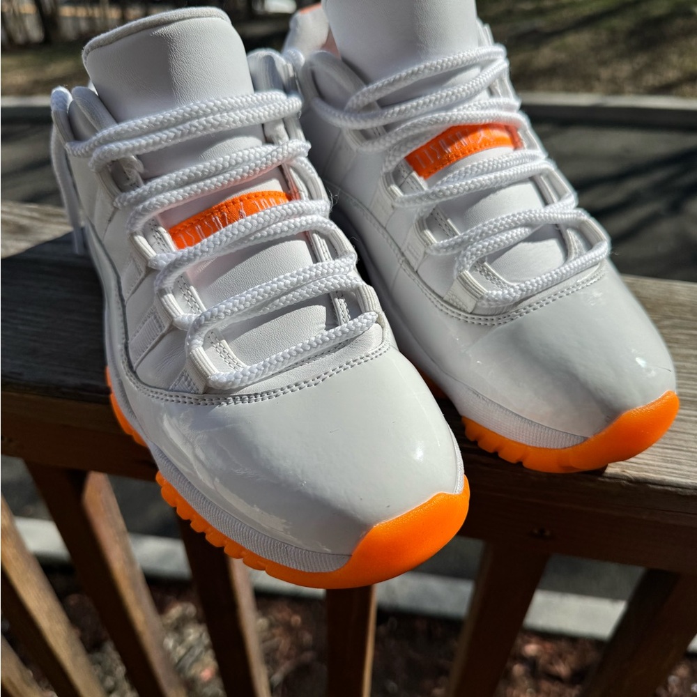 Air Jordan Retro 11 Low "Citrus" (2021) (W)
